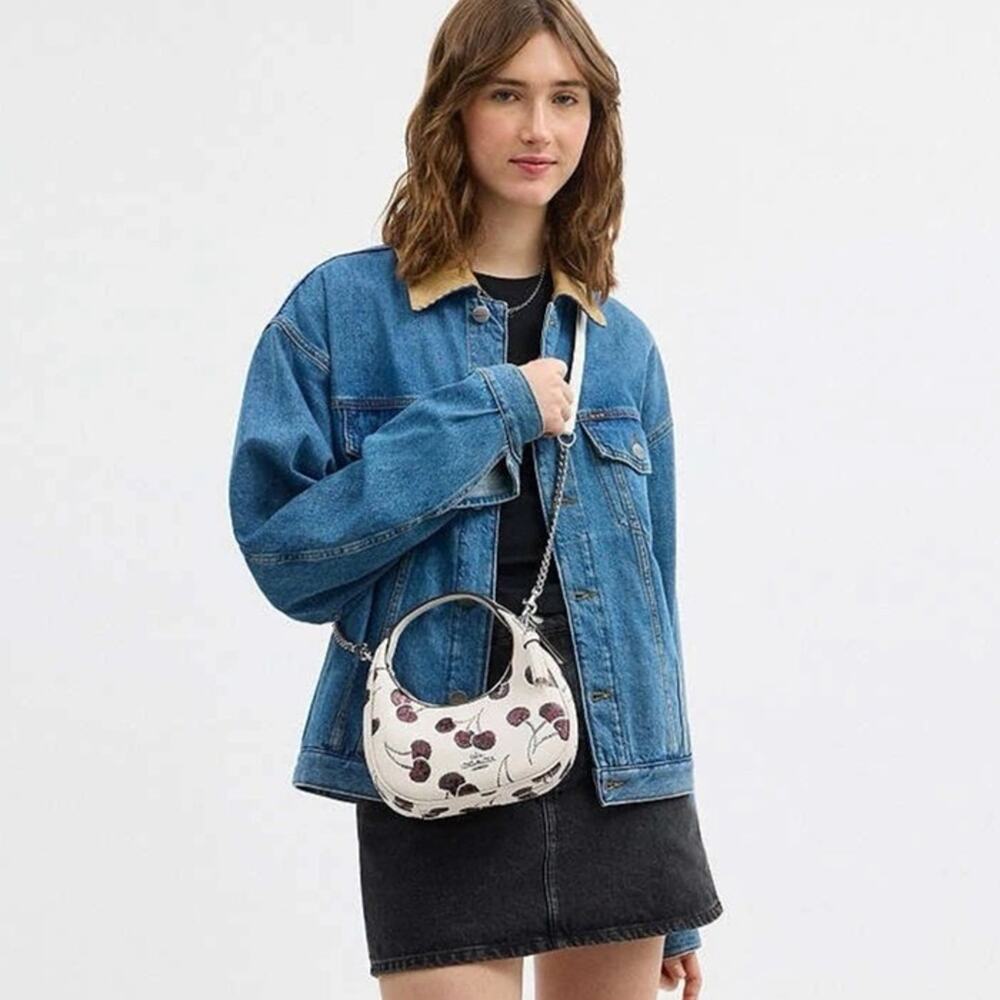 🍒Coach Carmen Mini Crossbody Bag With Cherry Print - Picture 2 of 12